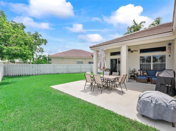 Undisclosed Address #A11875818, Weston FL 33327