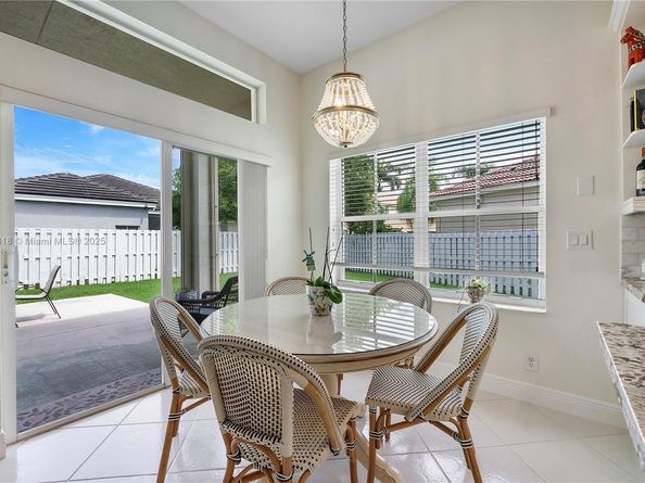 Undisclosed Address #A11875818, Weston FL 33327