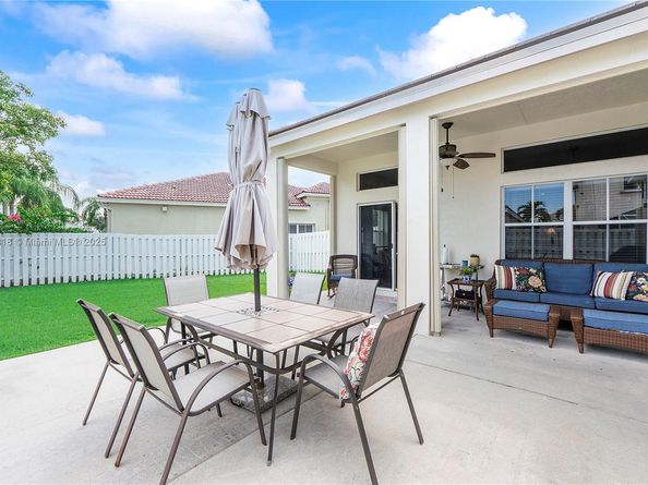 Undisclosed Address #A11875818, Weston FL 33327