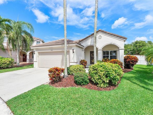 Undisclosed Address #A11875818, Weston FL 33327