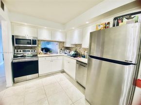 140 Lake Nancy Ln 112, West Palm Beach FL 33411
