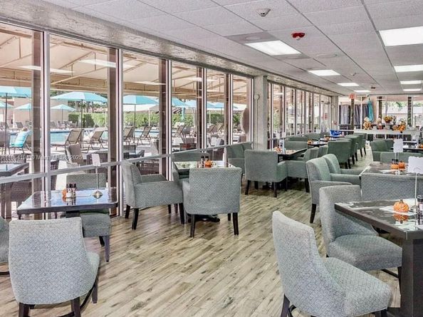 140 Lake Nancy Ln 112, West Palm Beach FL 33411