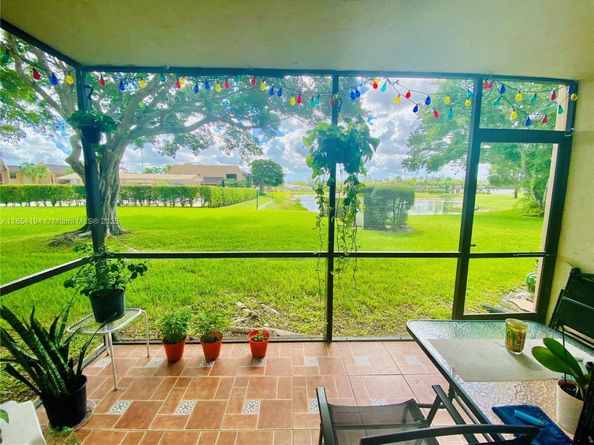 140 Lake Nancy Ln 112, West Palm Beach FL 33411