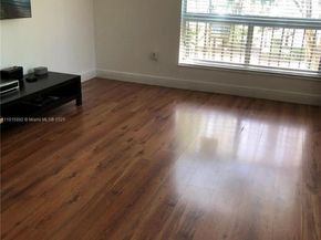 1110 Salzedo St 2G, Coral Gables FL 33134