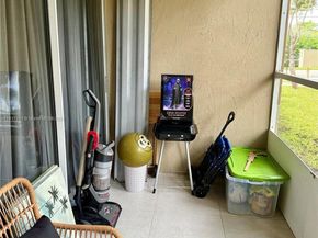 8246 NW 24th St 8246, Coral Springs FL 33065