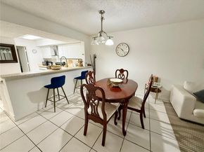 8246 NW 24th St 8246, Coral Springs FL 33065