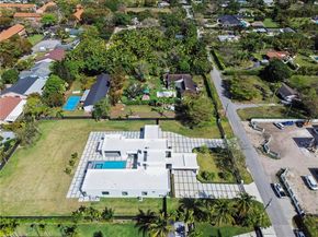 11481 SW 93 St, Miami FL 33176