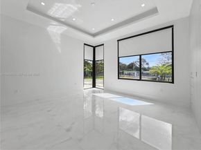 11481 SW 93 St, Miami FL 33176