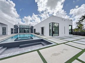 11481 SW 93 St, Miami FL 33176