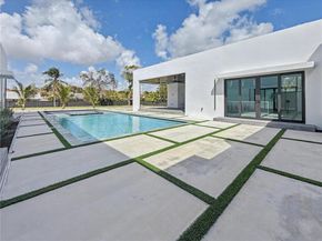11481 SW 93 St, Miami FL 33176