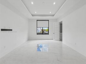11481 SW 93 St, Miami FL 33176