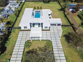 11481 SW 93 St, Miami FL 33176