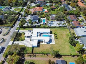 11481 SW 93 St, Miami FL 33176