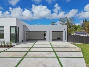 11481 SW 93 St, Miami FL 33176