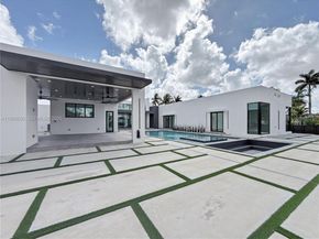 11481 SW 93 St, Miami FL 33176