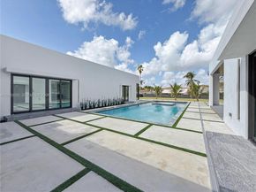 11481 SW 93 St, Miami FL 33176
