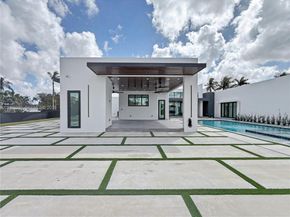 11481 SW 93 St, Miami FL 33176