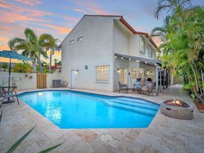 2880 Albatross Dr, Cooper City FL 33026
