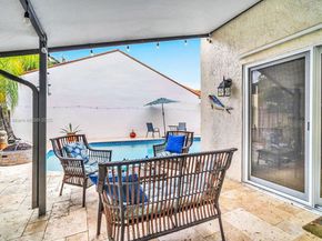 2880 Albatross Dr, Cooper City FL 33026