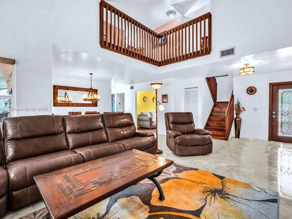 2880 Albatross Dr, Cooper City FL 33026