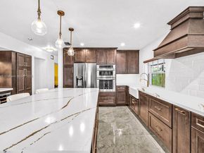2880 Albatross Dr, Cooper City FL 33026