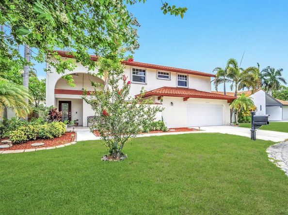 2880 Albatross Dr, Cooper City FL 33026