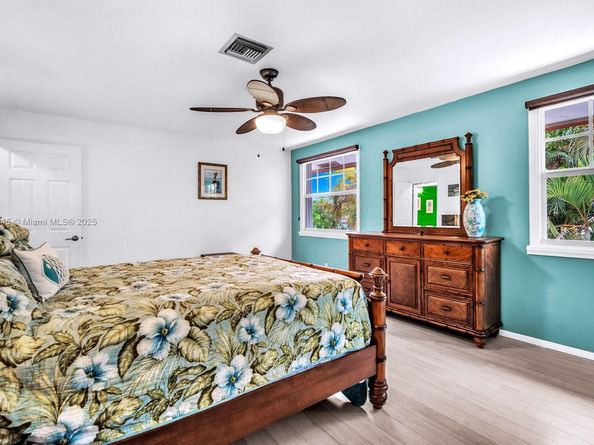 2880 Albatross Dr, Cooper City FL 33026