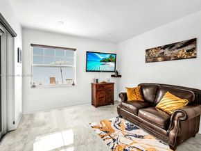 2880 Albatross Dr, Cooper City FL 33026