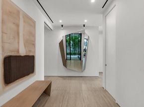310 W Dilido Dr, Miami Beach FL 33139
