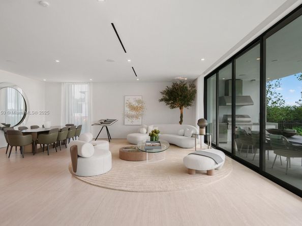 310 W Dilido Dr, Miami Beach FL 33139