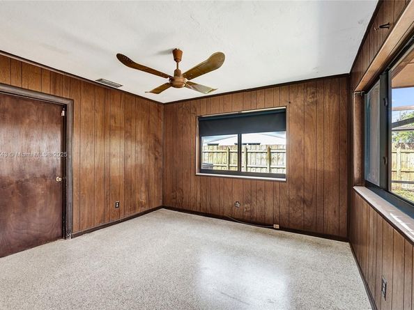 201 NW 77th Way, Pembroke Pines FL 33024