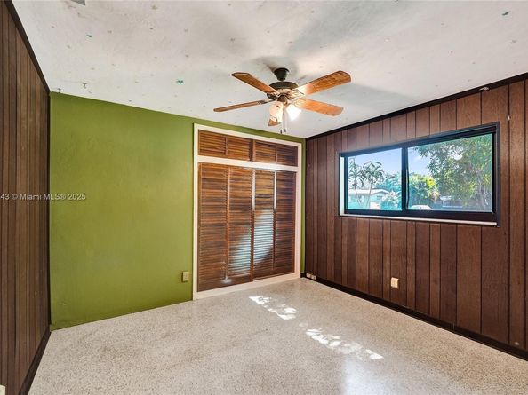 201 NW 77th Way, Pembroke Pines FL 33024