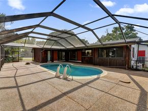 201 NW 77th Way, Pembroke Pines FL 33024