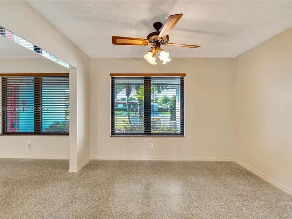 201 NW 77th Way, Pembroke Pines FL 33024