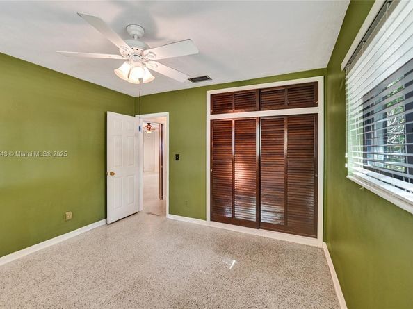 201 NW 77th Way, Pembroke Pines FL 33024