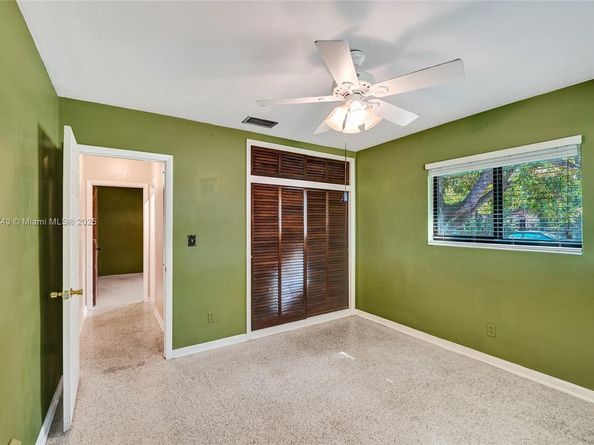 201 NW 77th Way, Pembroke Pines FL 33024