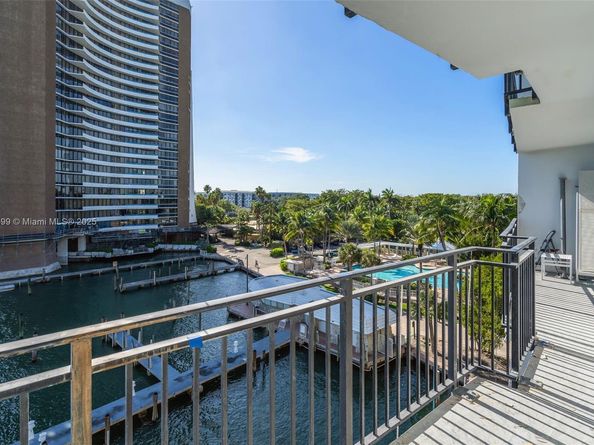 770 NE 69th St 6C, Miami FL 33138