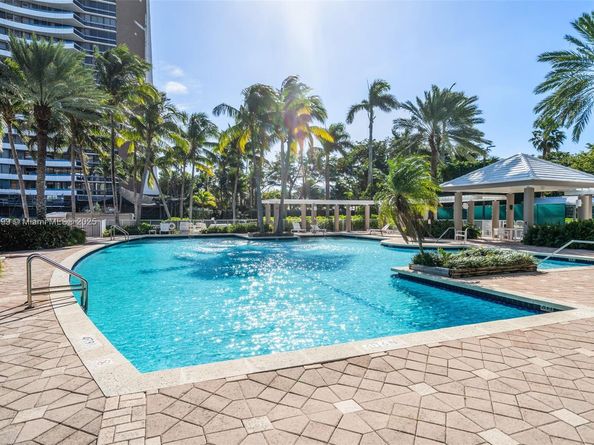 770 NE 69th St 6C, Miami FL 33138