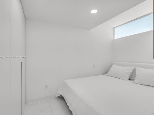770 NE 69th St 6C, Miami FL 33138