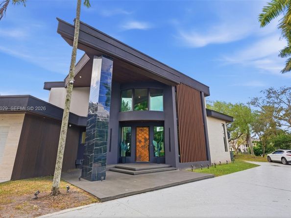 3560 Paddock Rd, Weston FL 33331