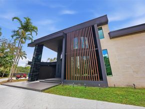 3560 Paddock Rd, Weston FL 33331