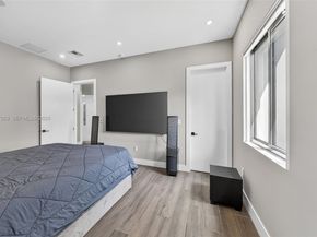 3560 Paddock Rd, Weston FL 33331