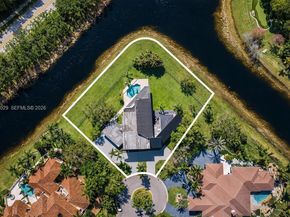 3560 Paddock Rd, Weston FL 33331