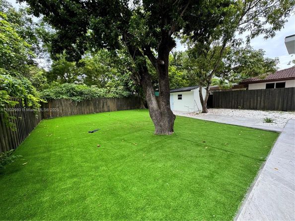 972 SW 44th Ave, Miami FL 33134