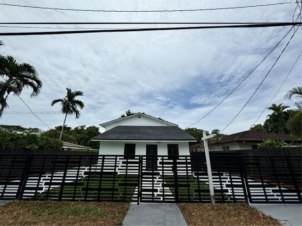 972 SW 44th Ave, Miami FL 33134