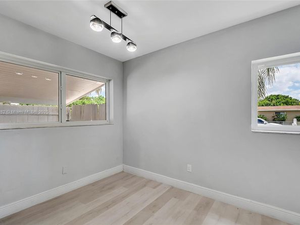 9710 SW 161 St, Miami FL 33157