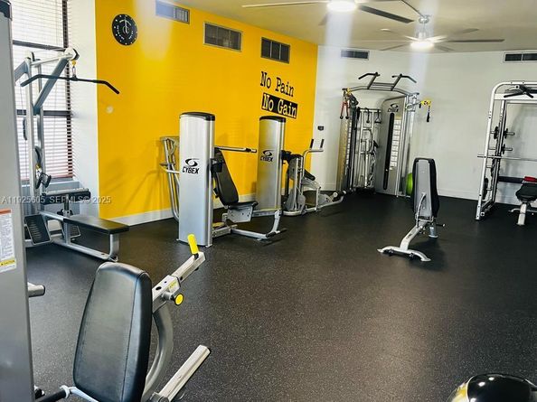 1000 Parkview Dr 605, Hallandale Beach FL 33009