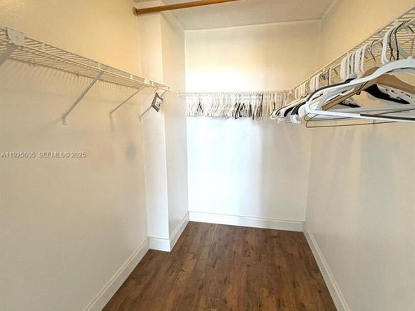 1000 Parkview Dr 605, Hallandale Beach FL 33009