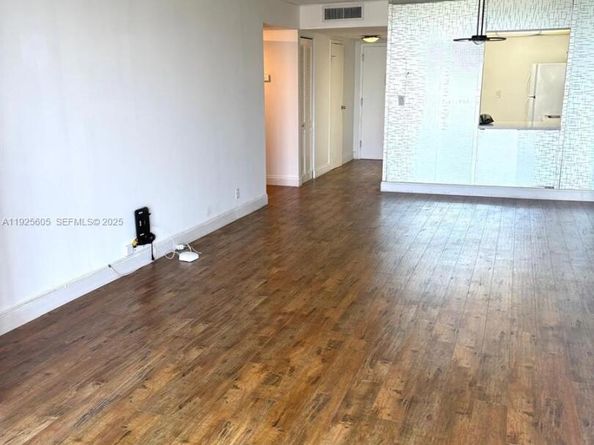 1000 Parkview Dr 605, Hallandale Beach FL 33009