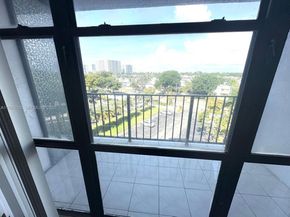 1000 Parkview Dr 605, Hallandale Beach FL 33009